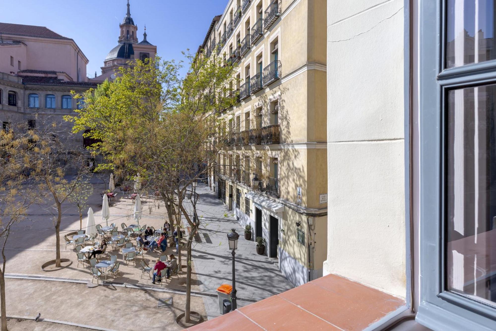 Precioso Apt En La Plaza De La Paja Latina Madrid Exterior photo